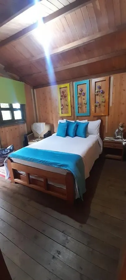 Bed & Breakfast Moon Night Hostel-Santa Elena Pantanillo Medellin Colombia