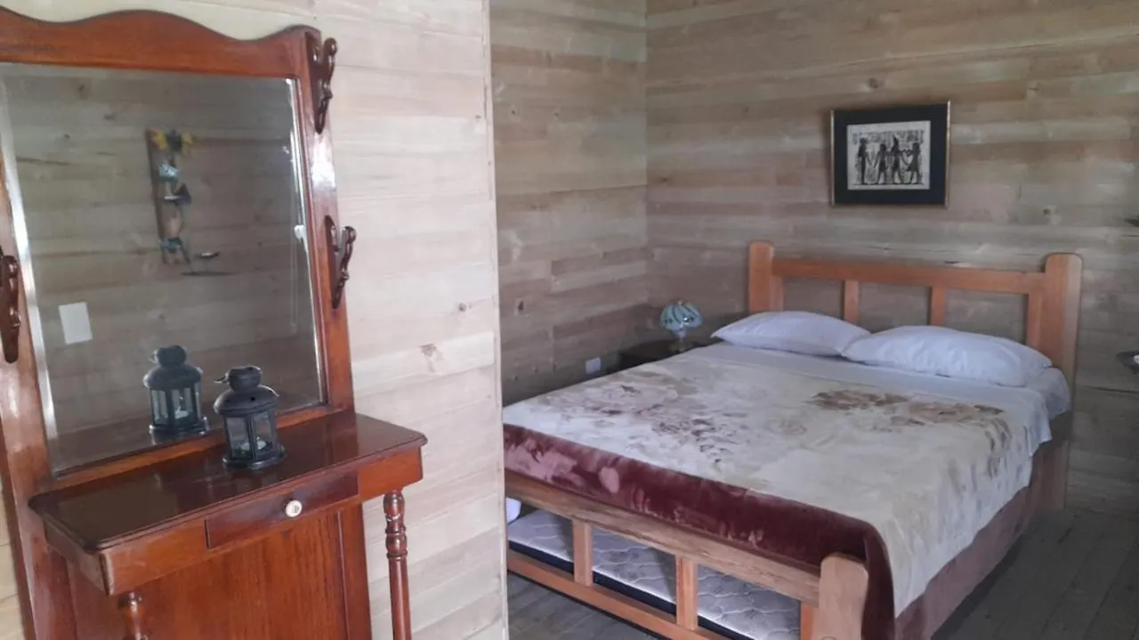 Moon Night Hostel-Santa Elena Pantanillo Medellin Bed & Breakfast